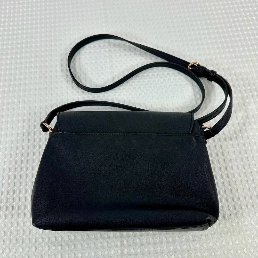 Lauren Conrad Black Faux Leather Flap Shoulder Crossbody‎ Bag Gold Accents